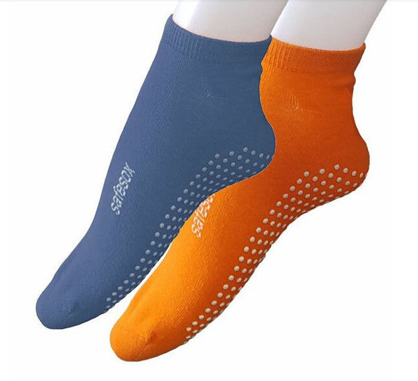 Picture of Small - Non Slip Sock, Size 6 - 9 